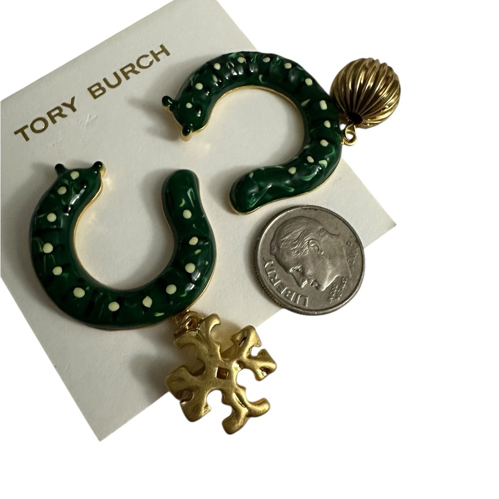 Tory Burch Rare CATERPILLAR Mismatched Drop Earrings Green & Gold NEW FUN - Picture 6 of 8